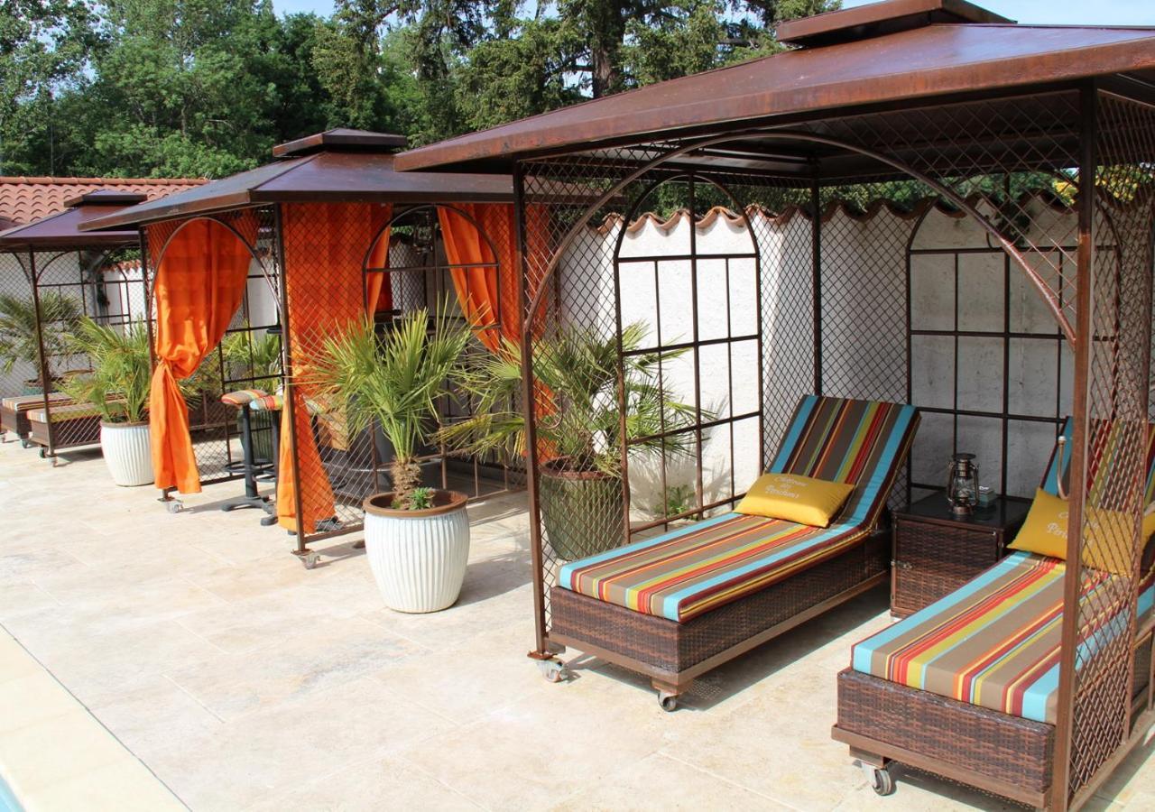 Poncins 샤토 데 페리송 B&B 외부 사진
